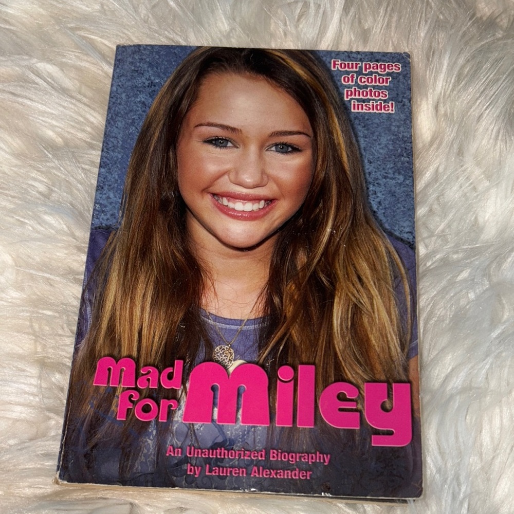Mad for Miley Book